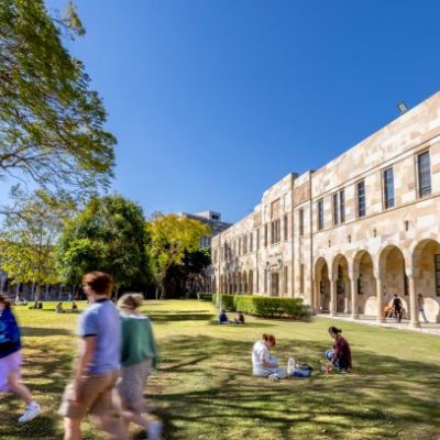 Students walking through UQ's Great Court at the St Lucia campus.